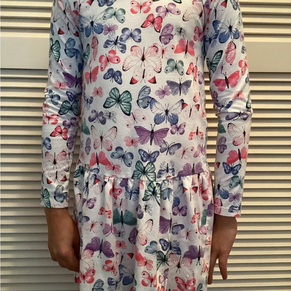 BUNDLE OF 8…Yes you are seeing double! SIZE 6-8 Girls Dresses. - Picture 4 of 11